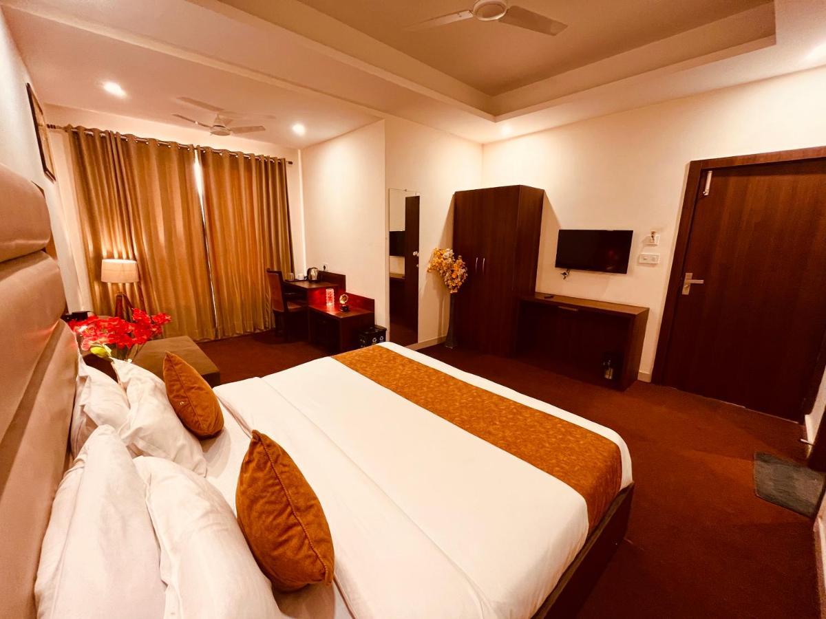 Hotel Prayag Inn Haridwār Екстериор снимка