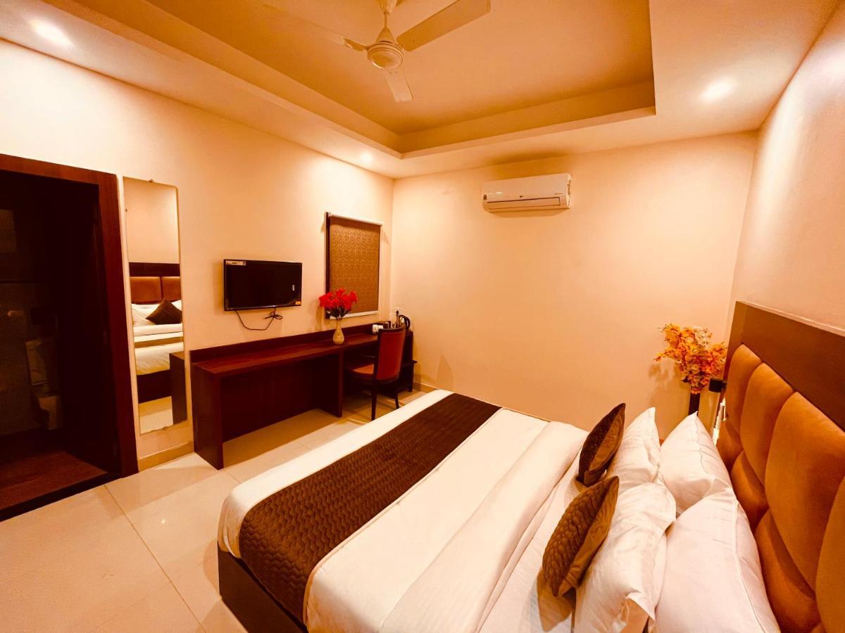 Hotel Prayag Inn Haridwār Екстериор снимка